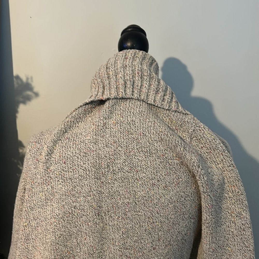 Cabi XS sweater cardigan style #900   B - Picture 9 of 10